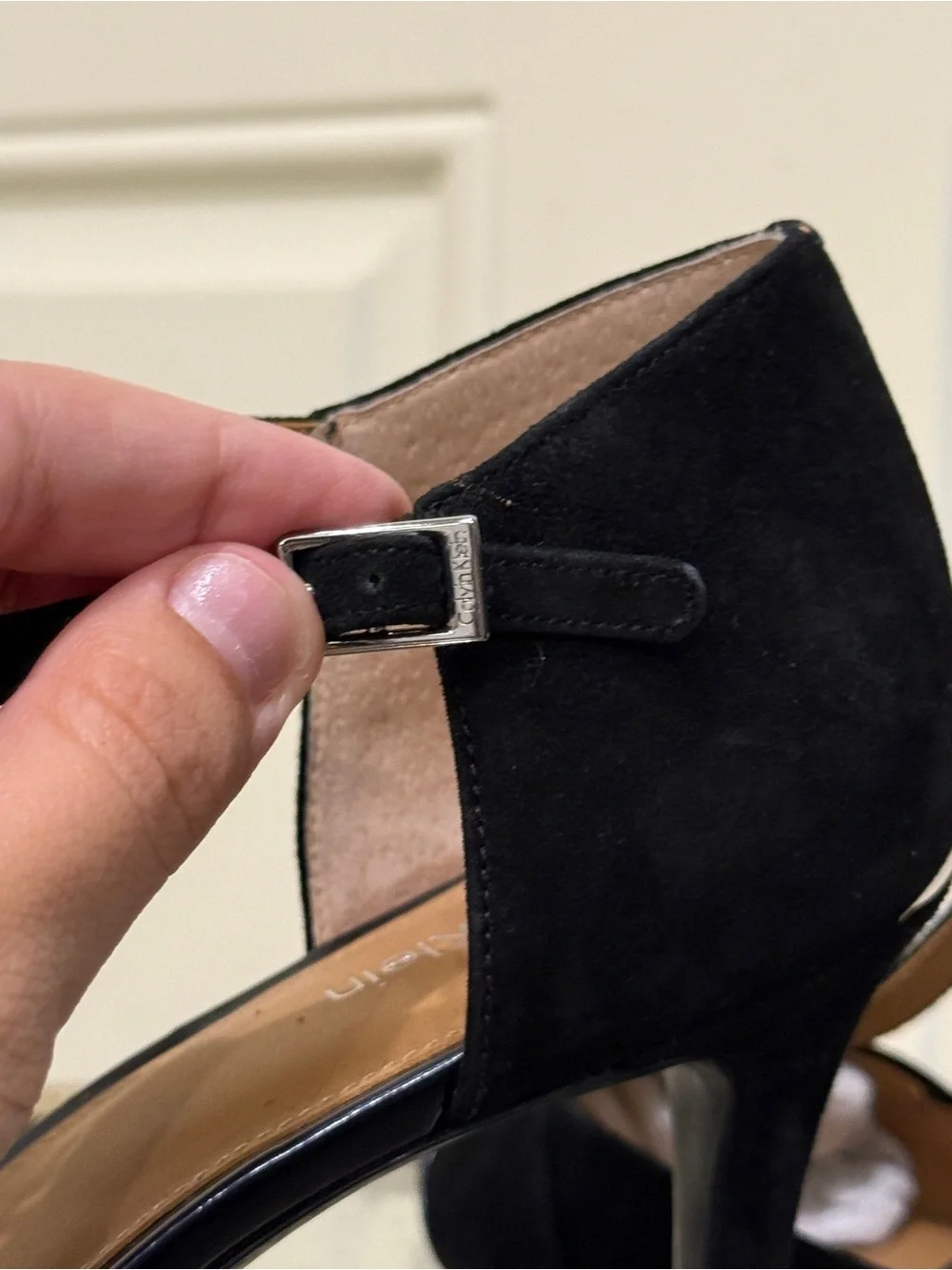 Calvin Klein Black Pointed T-Strap Heel Pumps - Women